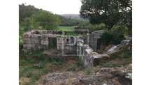 Moradia em ruína em Tuias