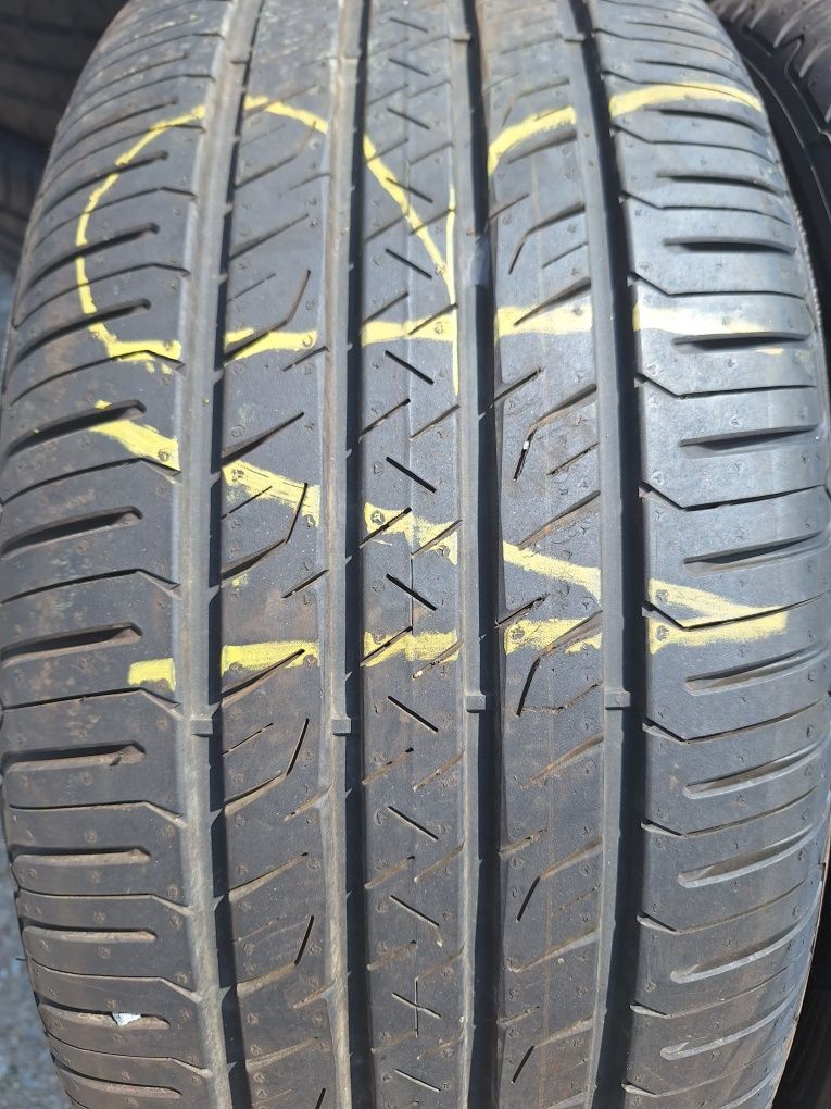 Opony letnie Demo 245 45 r19 Goodyear EfficientGrip Perormance SUV 24r
