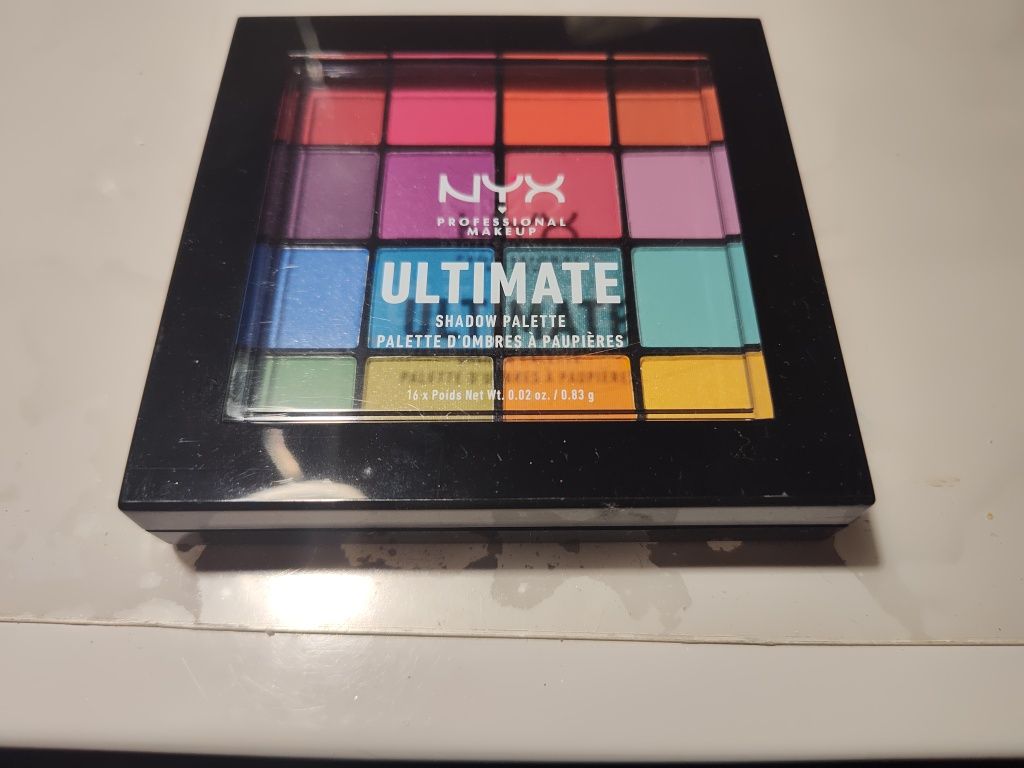 NYX paleta cieni Ultimate 04 nieużywana