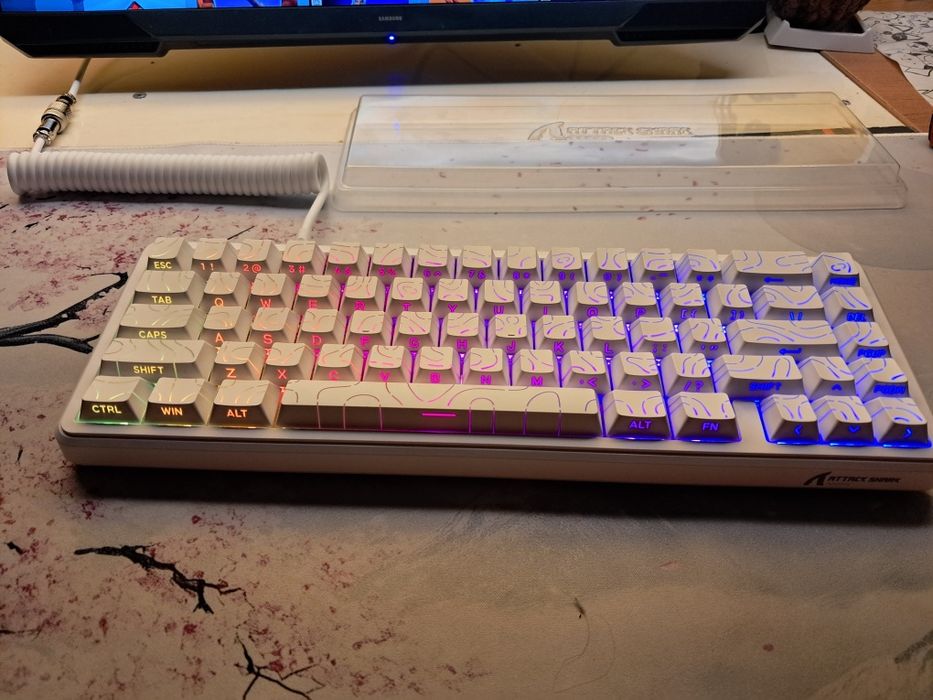 Klawiatura magnetyczna Attack Shark x68he