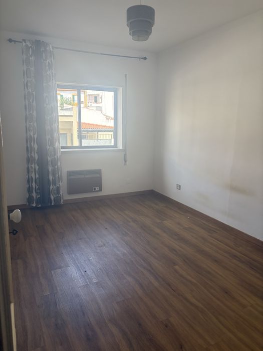 Vendo t2 com arrecadação centro Portalegre