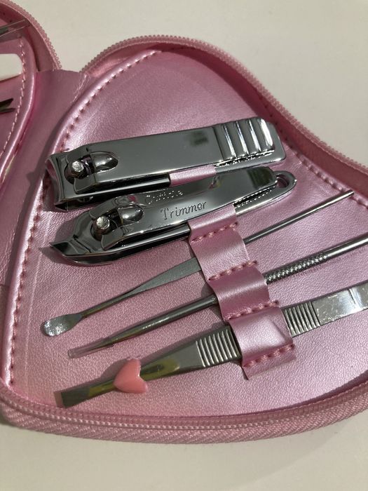 Манікюрний набір Fangxin у формі сердечка повний шкіряний