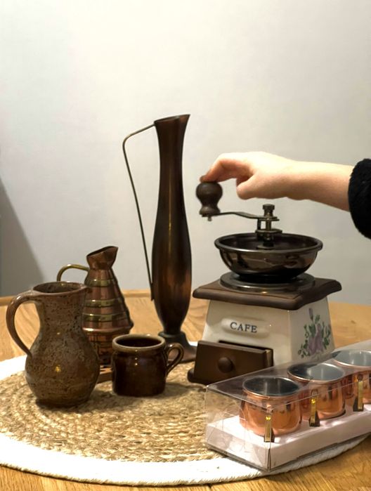 Кавомолка,чашки, вазочки, вінтаж, Франція