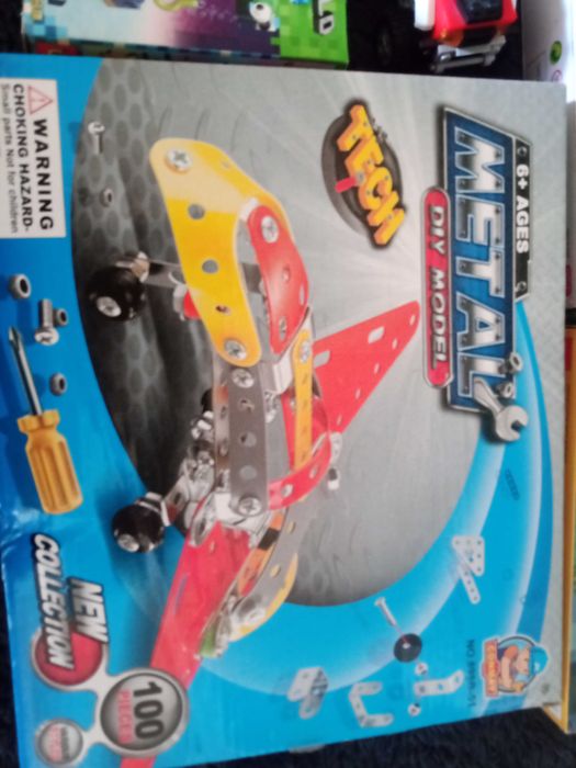 Продам набір різних конструкторів