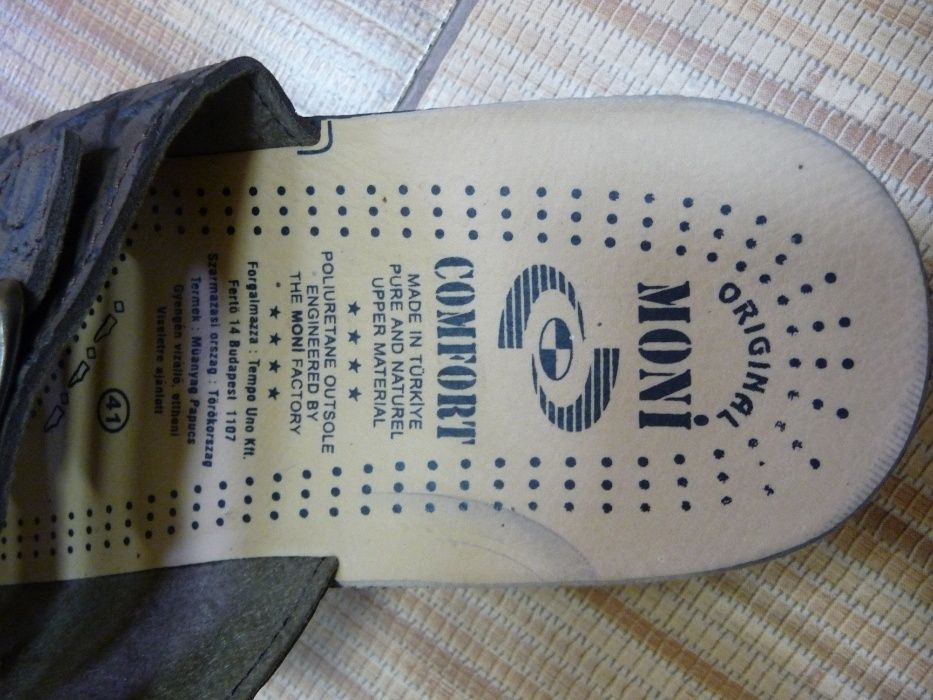 Импортные шлепанцы для пляжа и бассейна .