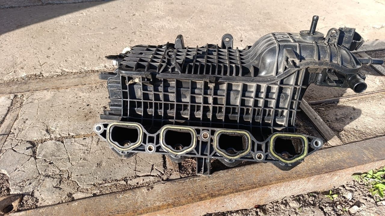 Впускний коллектор golf 7 1.4tsi