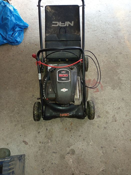 Kosiarka spalinowa z napedem