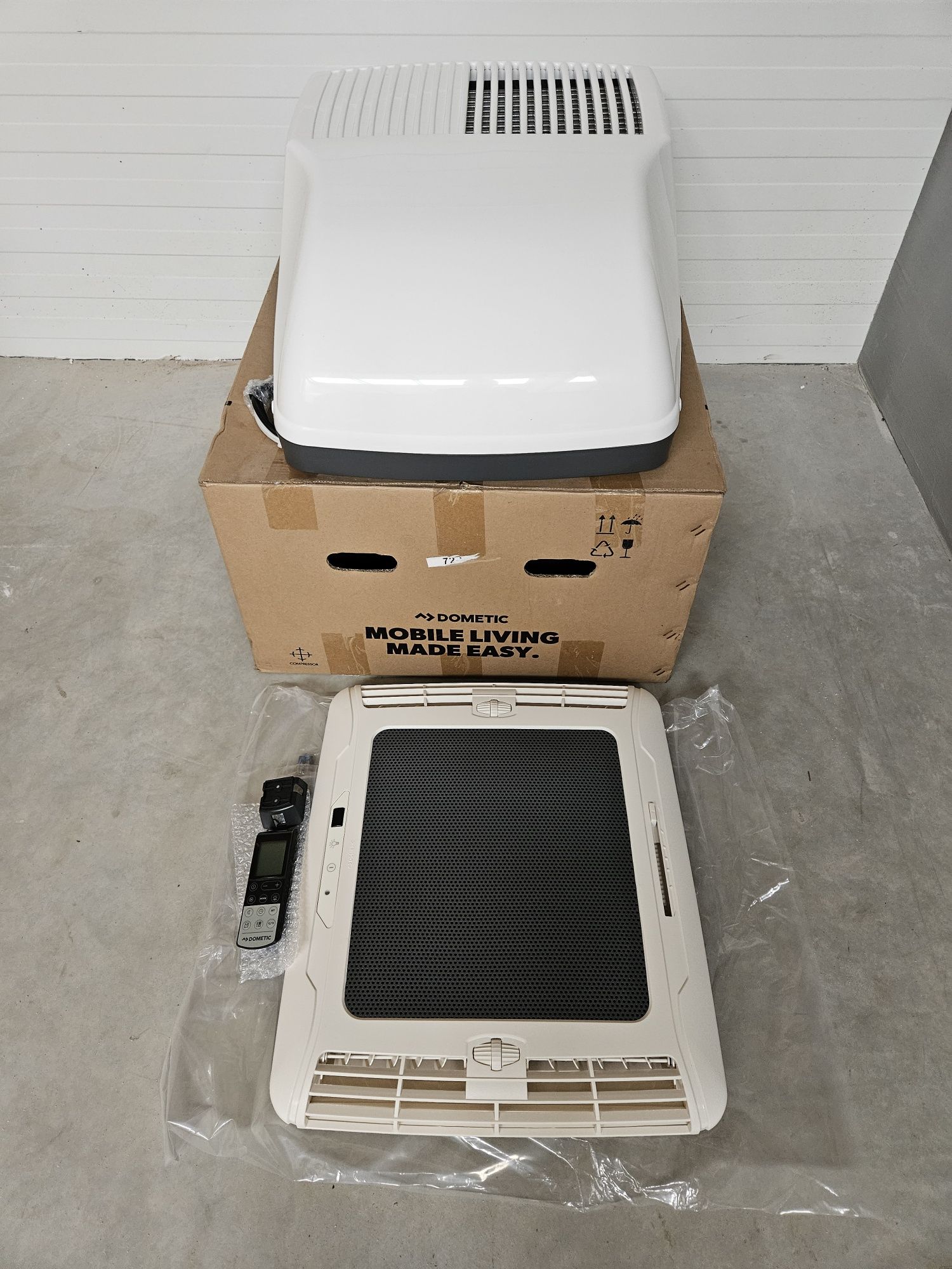 Klimatyzator dachowy Dometic FJ2200