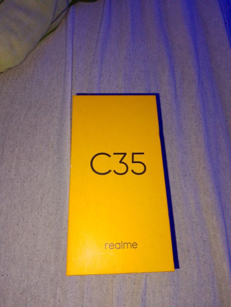 Telefon realme C35 + Gwarancja (Zbita matryca i leciutkie pęknięcia)