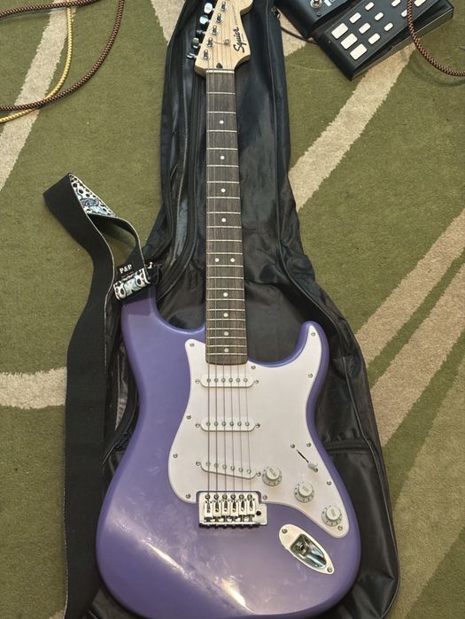 Gitara elektryczna Squier Sonic Stratocaster LRL UVT