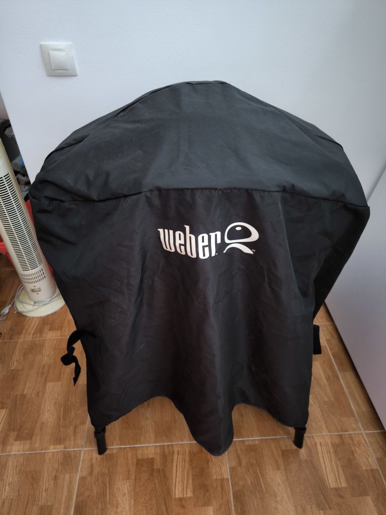 Barbecue Eléctrico Weber Q1400  com Mesa de Apoio e Capa Impermeável