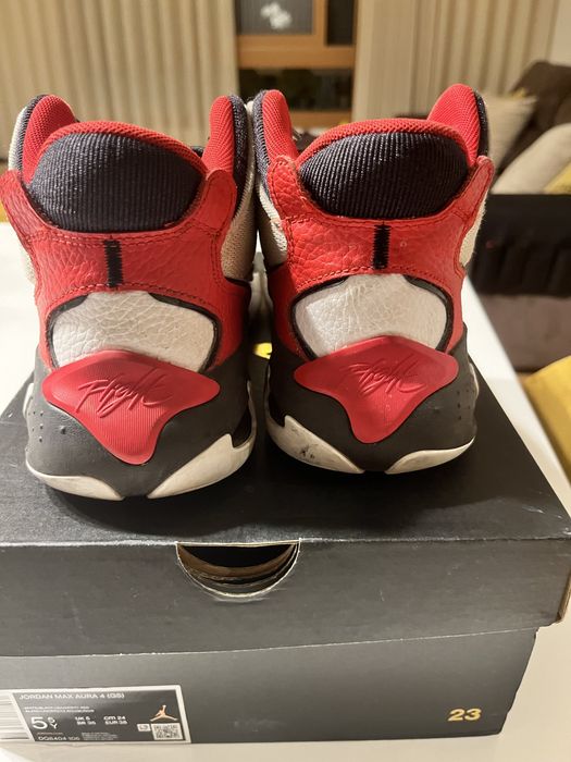 Sapatilhas jordan fligth 4 branca e vermelha