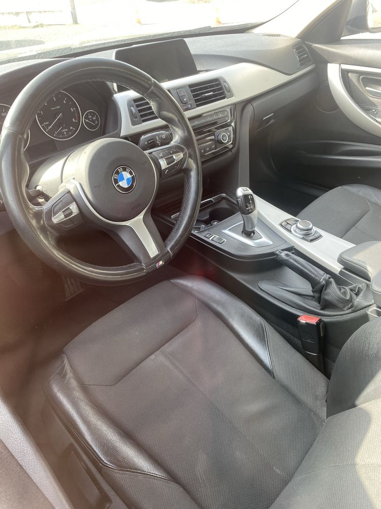 BMW 320d Auto 190cv - GPS - Leds