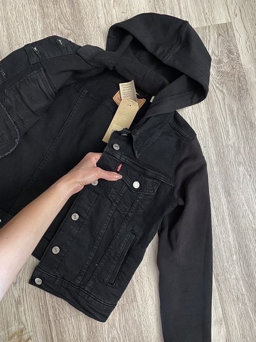 джинсовый пиджак levis размер S Футболка levis оригинал S