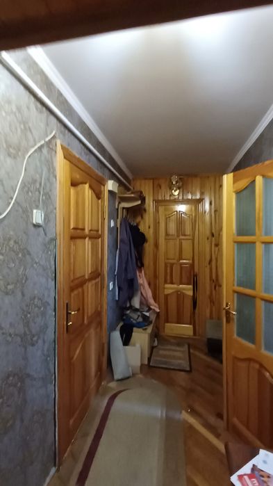 Продаж трикімнатної квартири по.Пр. Миру в Чернігові