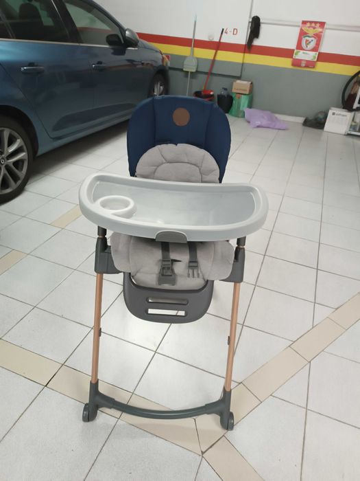 Cadeira refeição MaxiCosi