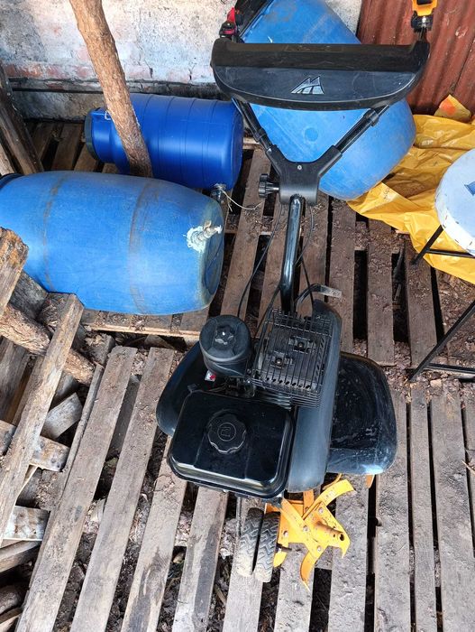 Glebogryzarka McCulloch MFT85 210 R