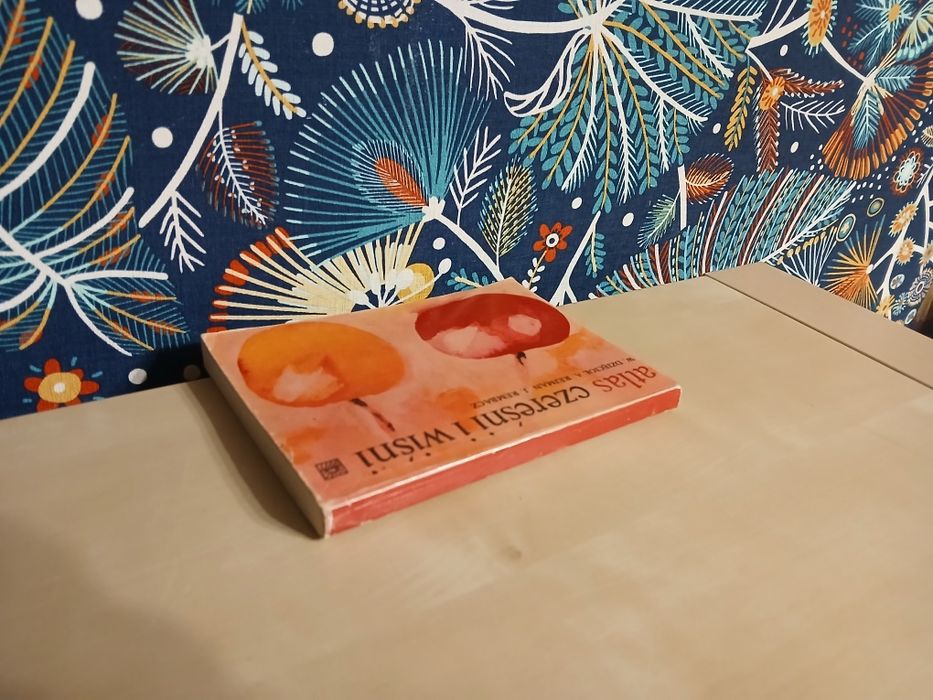 Atlas czereśni i wiśni książka