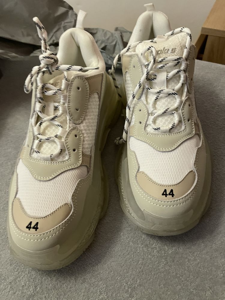 Balenciaga Triple S r. 44