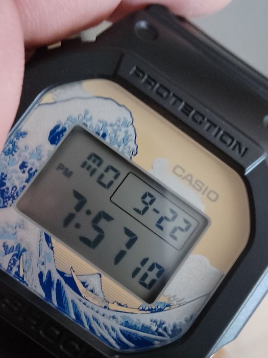 Casio G-Shock "hokusai Katsushika" DW-5600KHK24-1JR
