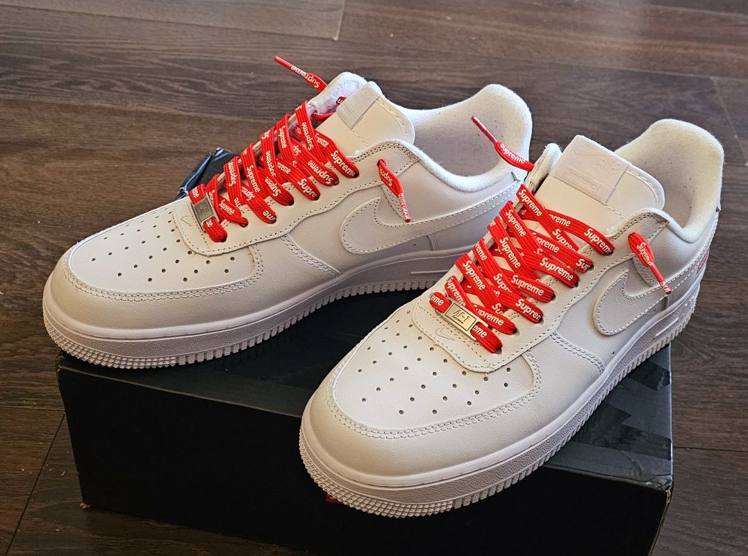 NIKE Air Force 1  Supreme Białe r.43