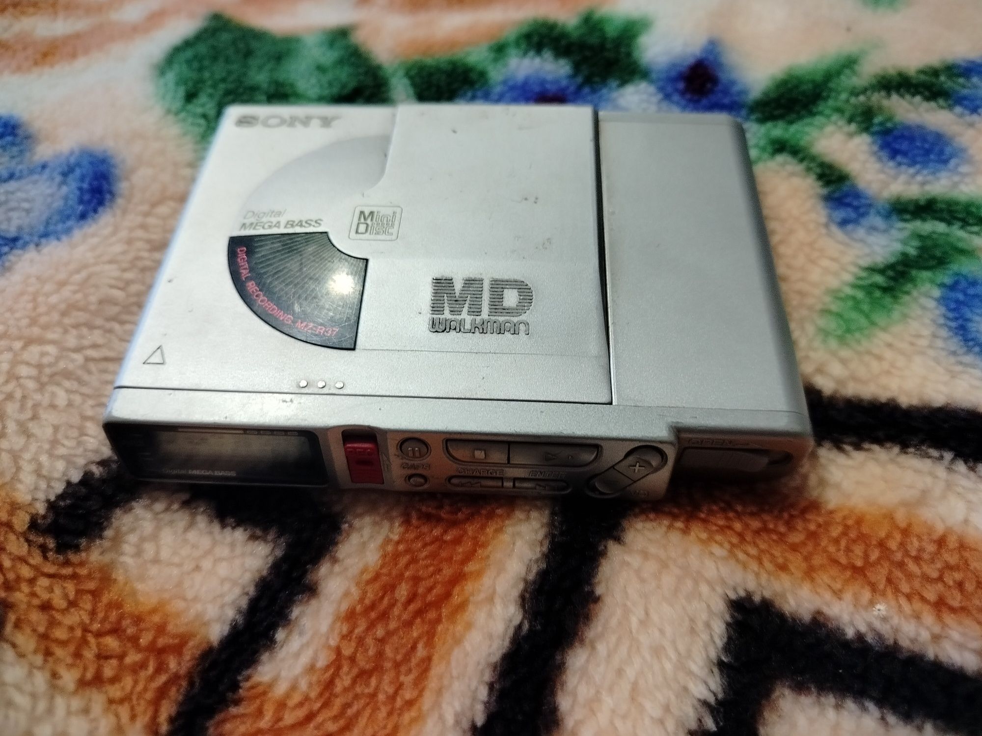 Програвач SONY MZ-R37