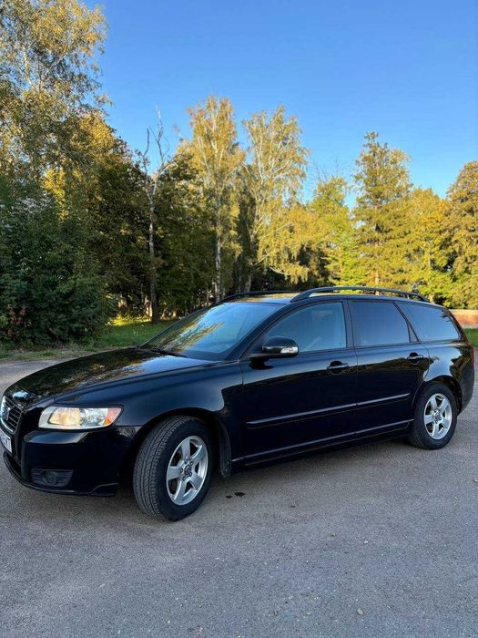 Продам Volvo v50 2009рік 1.6d 110 к.с.