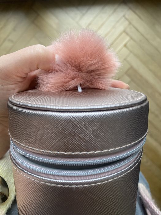 pojemnik na biżuterię (nowy, metaliczny brudny róż)