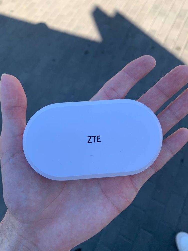Zte u10 pro мобільний роутер + безліміт 4G