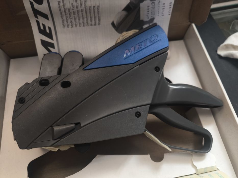 Máquina etiquetadora METO