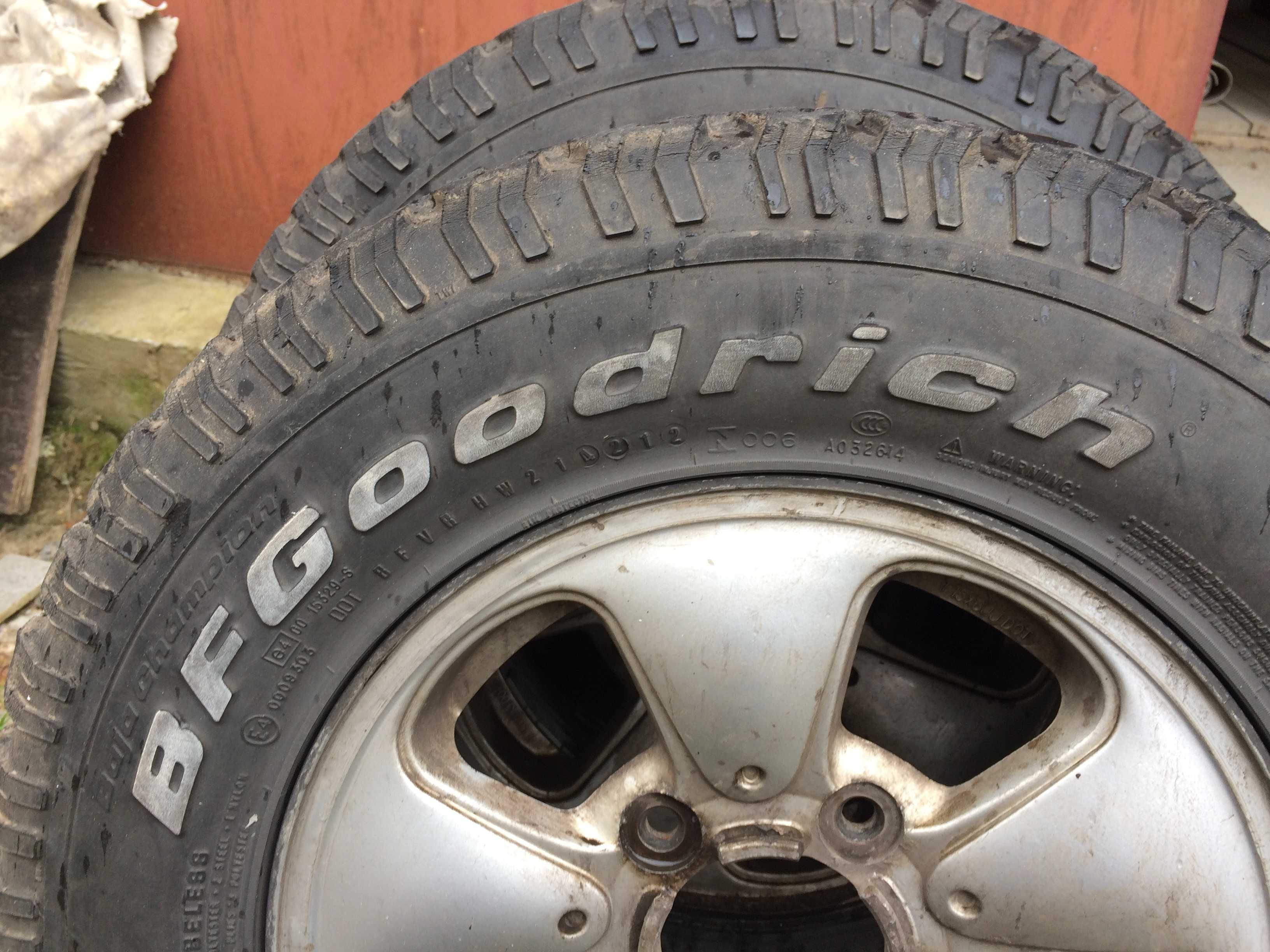 Продам автошини BFGoodrich All-Terrain   215/75/R15 з дисками 5х114,3