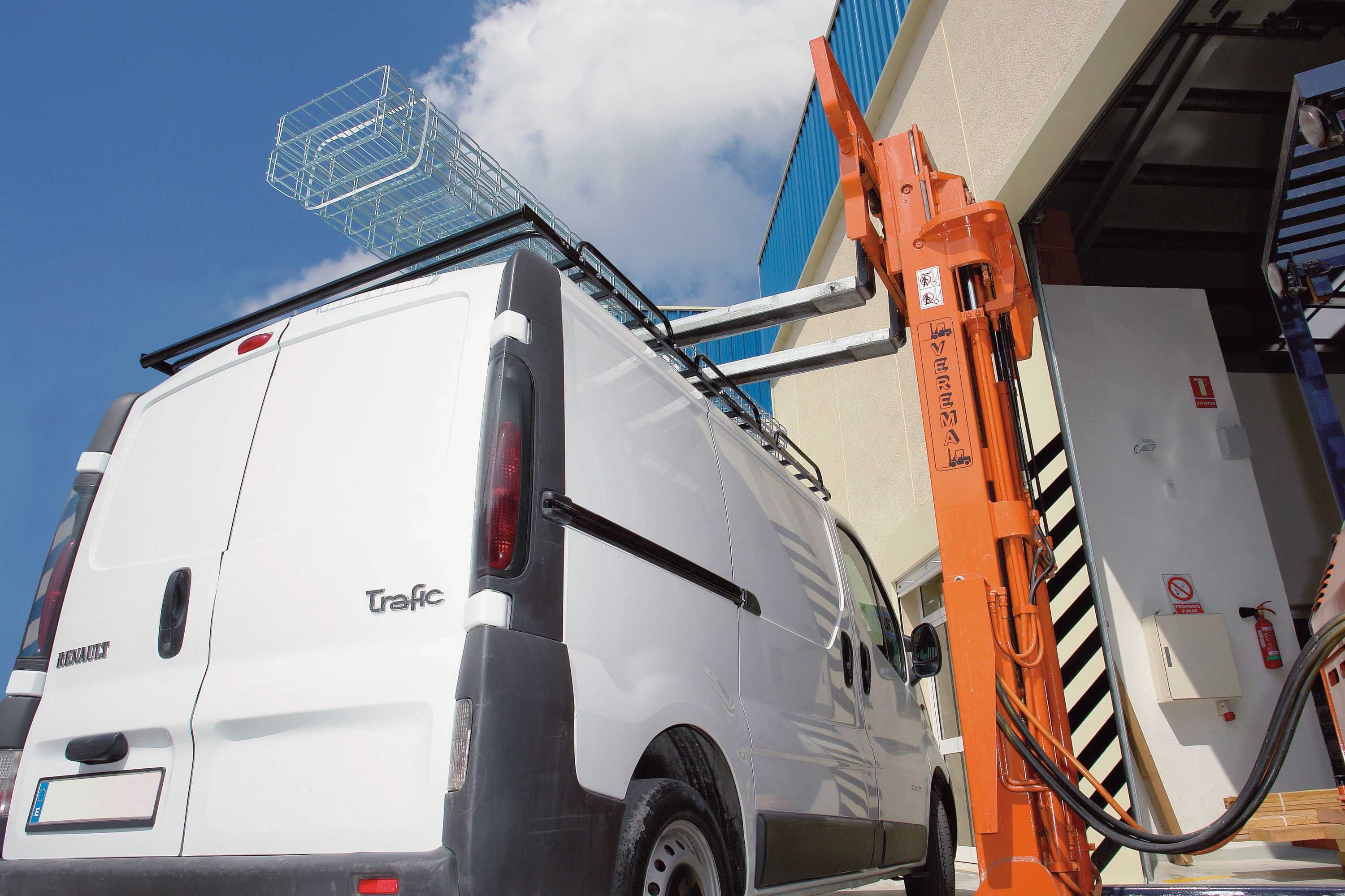 Platforma dachowa Renault TRAFIC III L1H1 Bagażnik dachowy belki 180kg