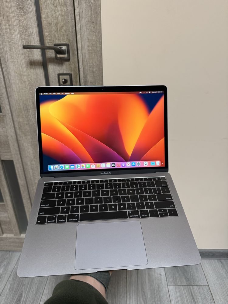 Macbook air 2019 i5 16/128gb