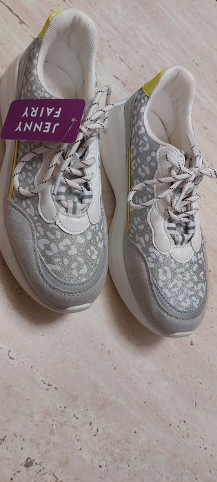 Buty wysoka podeszwa Jenny Fairy nowe nie używane