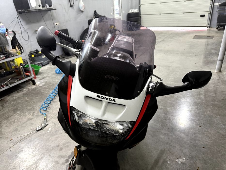 хонда 1000 CBR на ходу