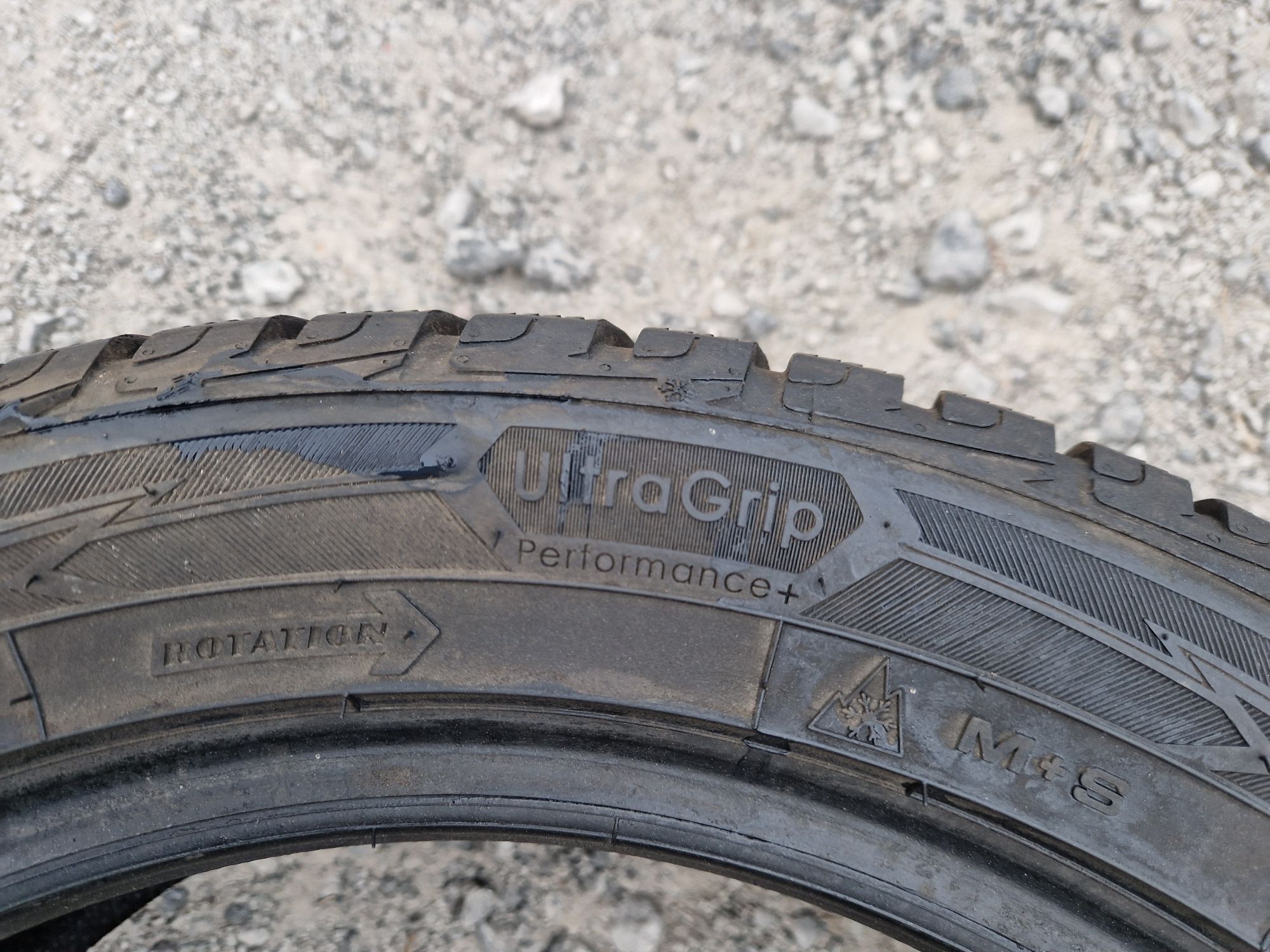 Opony zimowe Goodyear UltraGrip Performance+ 225/50r17 (98V)