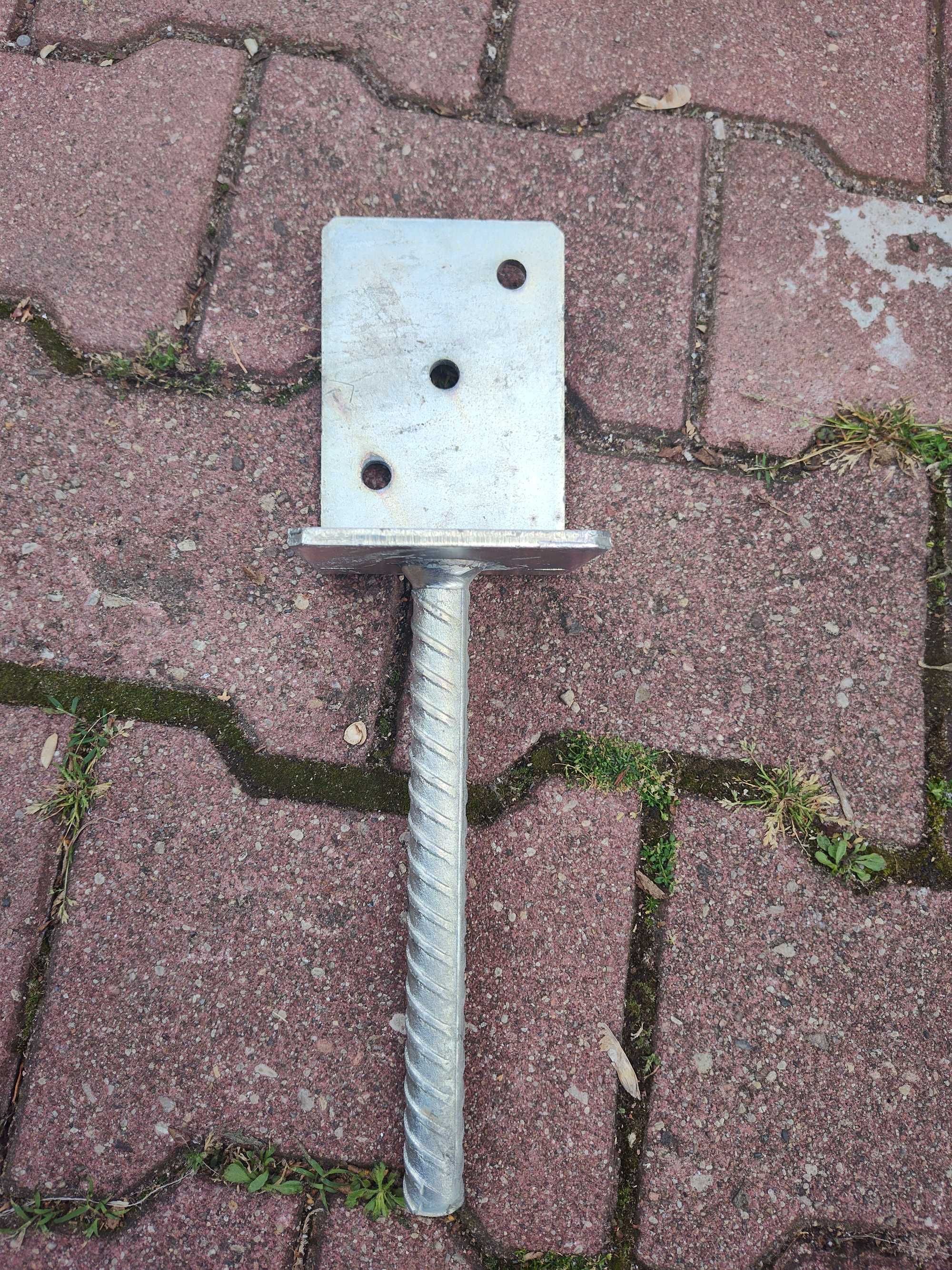 Podstawa słupa 84x130x5