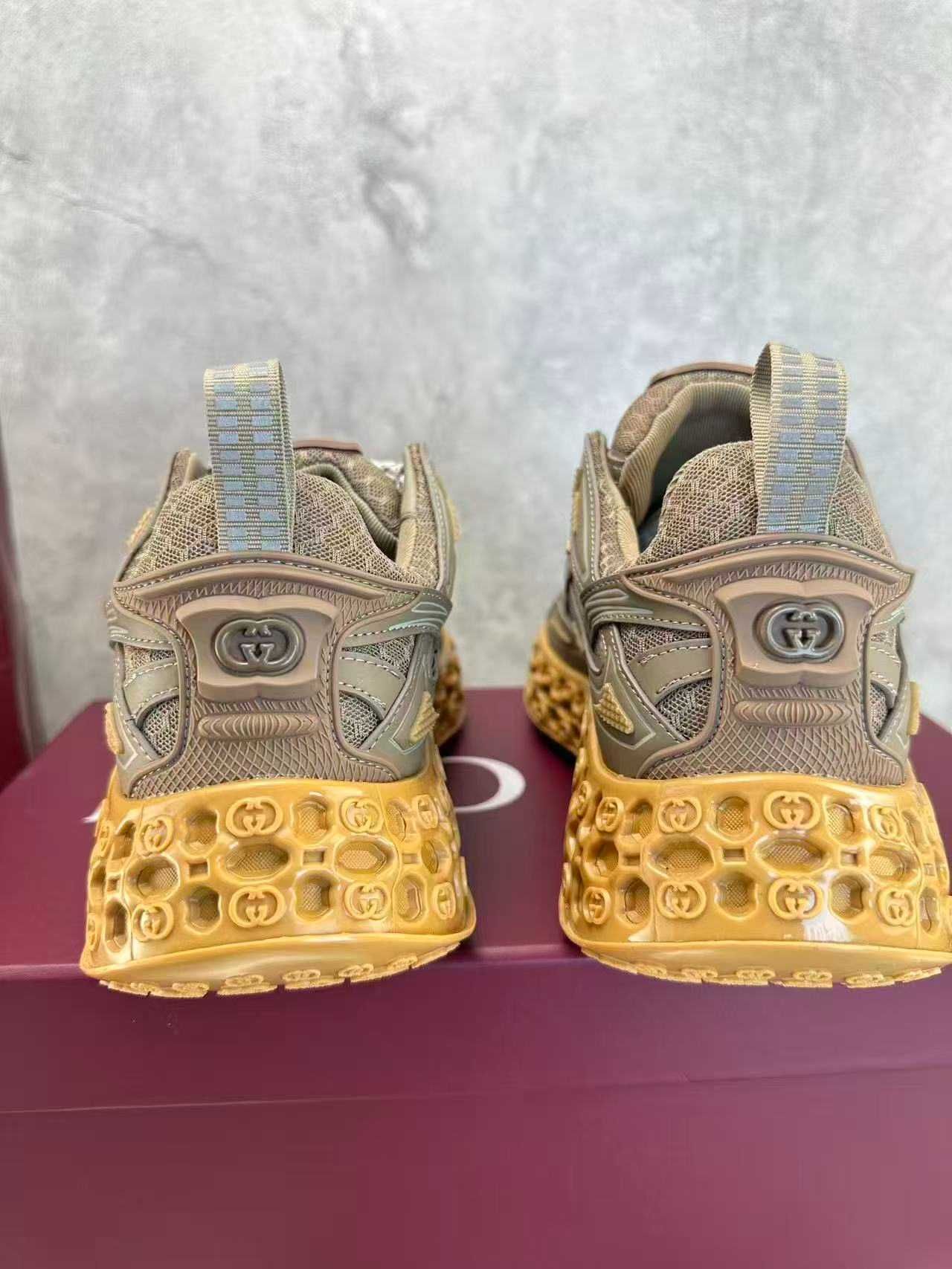 Sapatos casuais GUCCI Cub3d tamanho personalizado