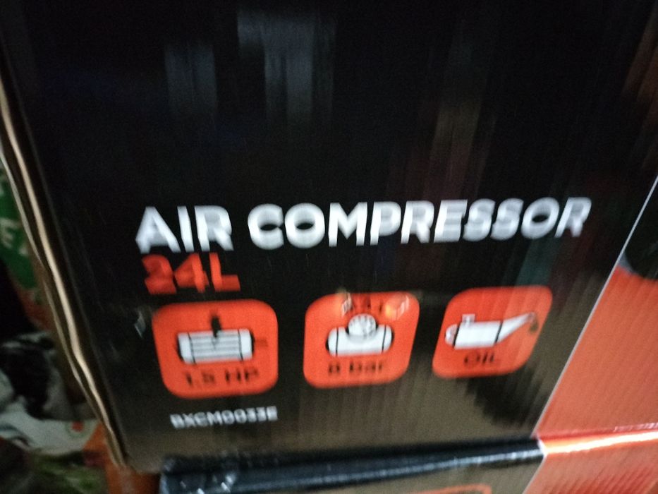 Compressor black Decker+ kit oferta novo