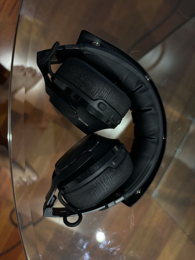 Auscultadores JBL Club 950NC