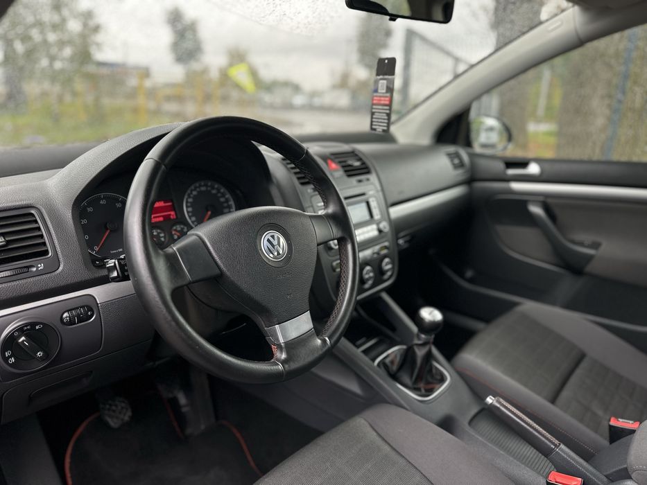Продам Volkswagen Golf 5