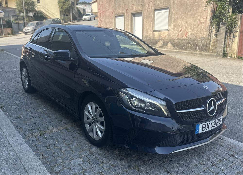 Mercedes A 180 1.5 D 110 CV Ano 2018 ( Versao Full Led )