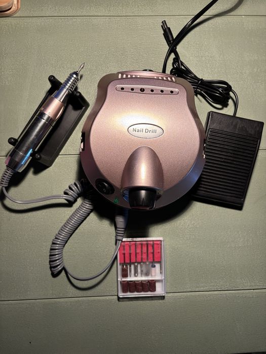 Frezarka do paznokci prawie nieuzywana