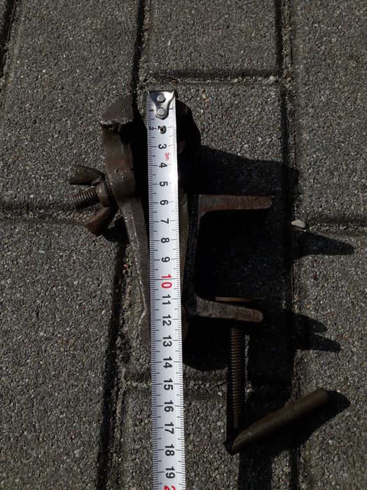 Stare małe imadło imadełko ścisk PRL