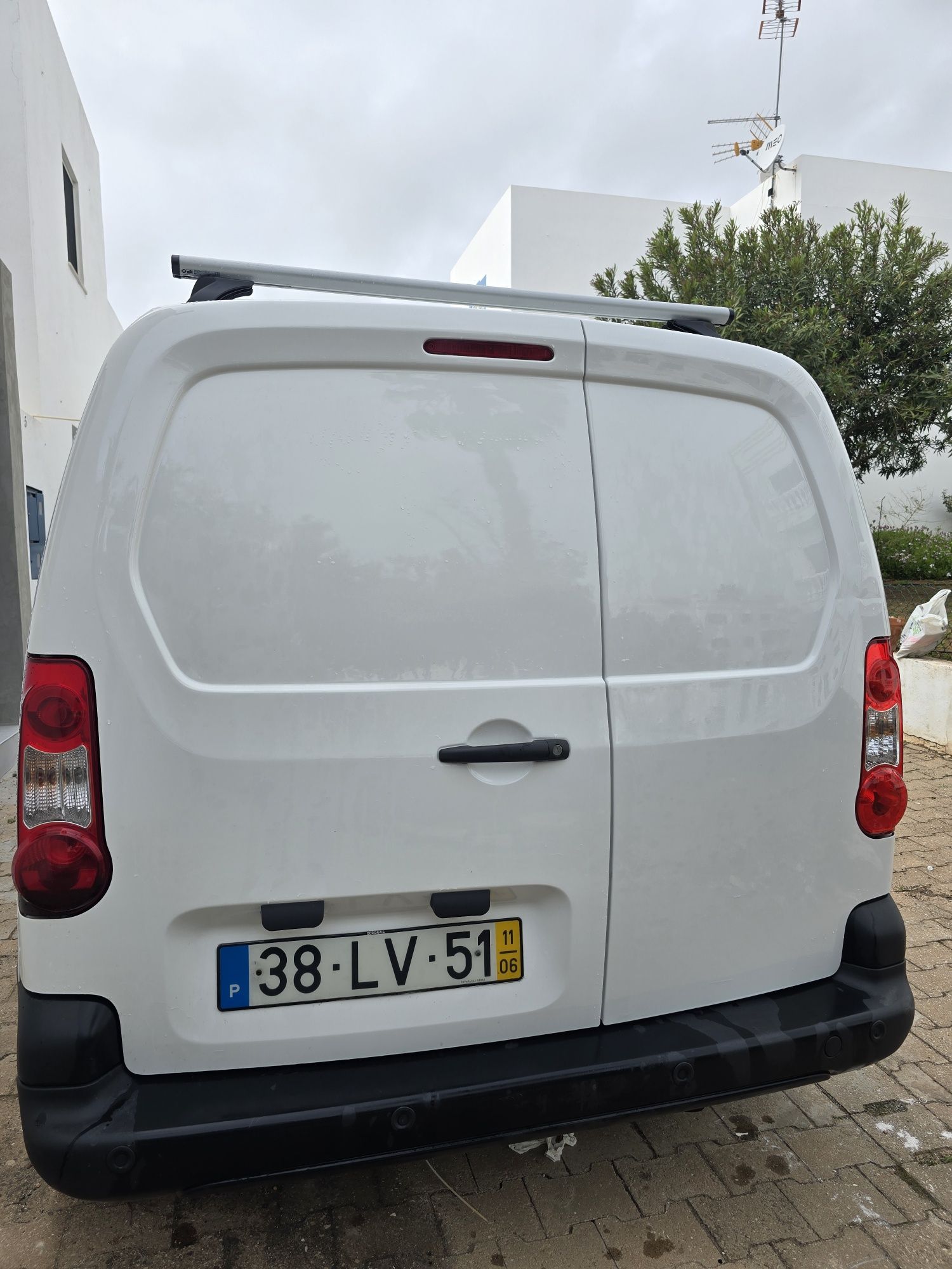 Peugeot  partner 1.600cl com 90cv
