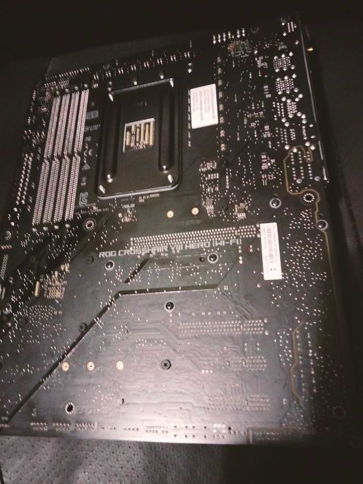 Материнская плата Asus ROG Crosshair VIII Hero (Wi-Fi) (am4)
