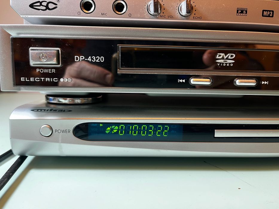 Lote de 4 Leitores de DVD e CD