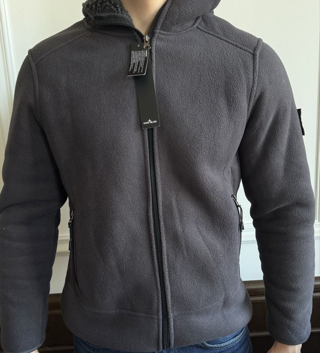 Сіра флісова куртка Stone Island