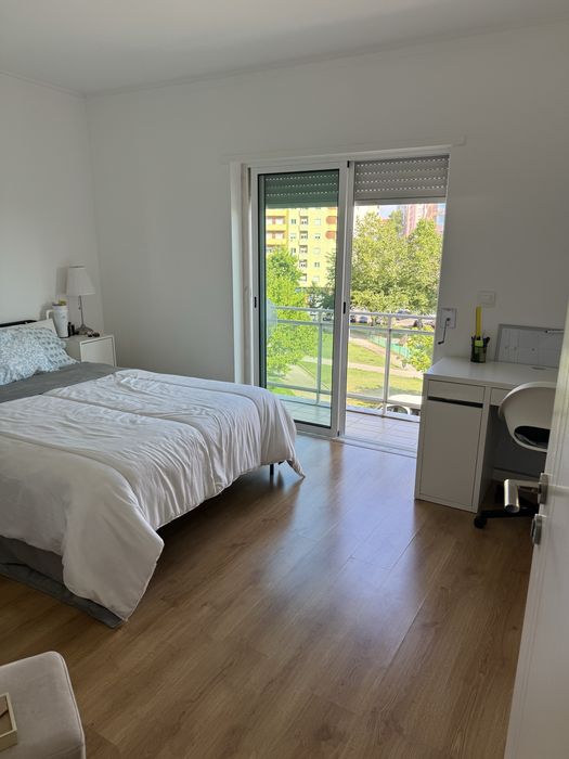 Quartos para alugar em corroios