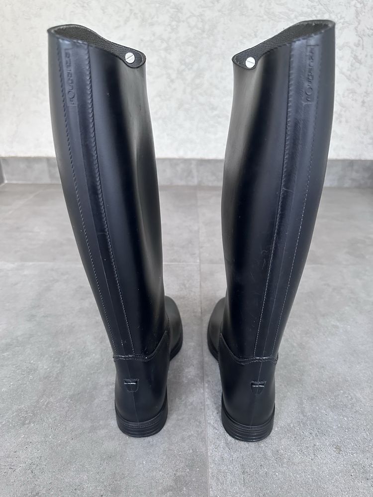 Czarne kalosze oficerki z ćwiekami rozm. 38, fason a’la Hunter Wellies